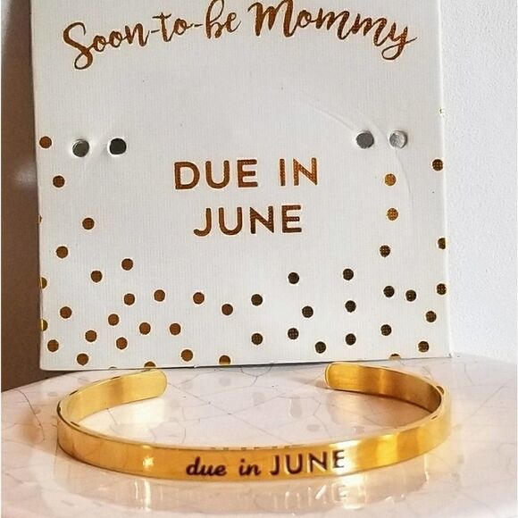 June Soon To Be Mommy Due In Engraved Bracelet NEW Baby Shower Gift! - Picture 3 of 7